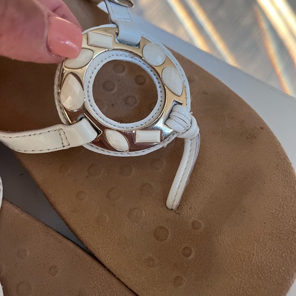 Vionic Karina Womens Orthaheel Strap Thong Leather Sandal Size 9 White - Picture 5 of 5